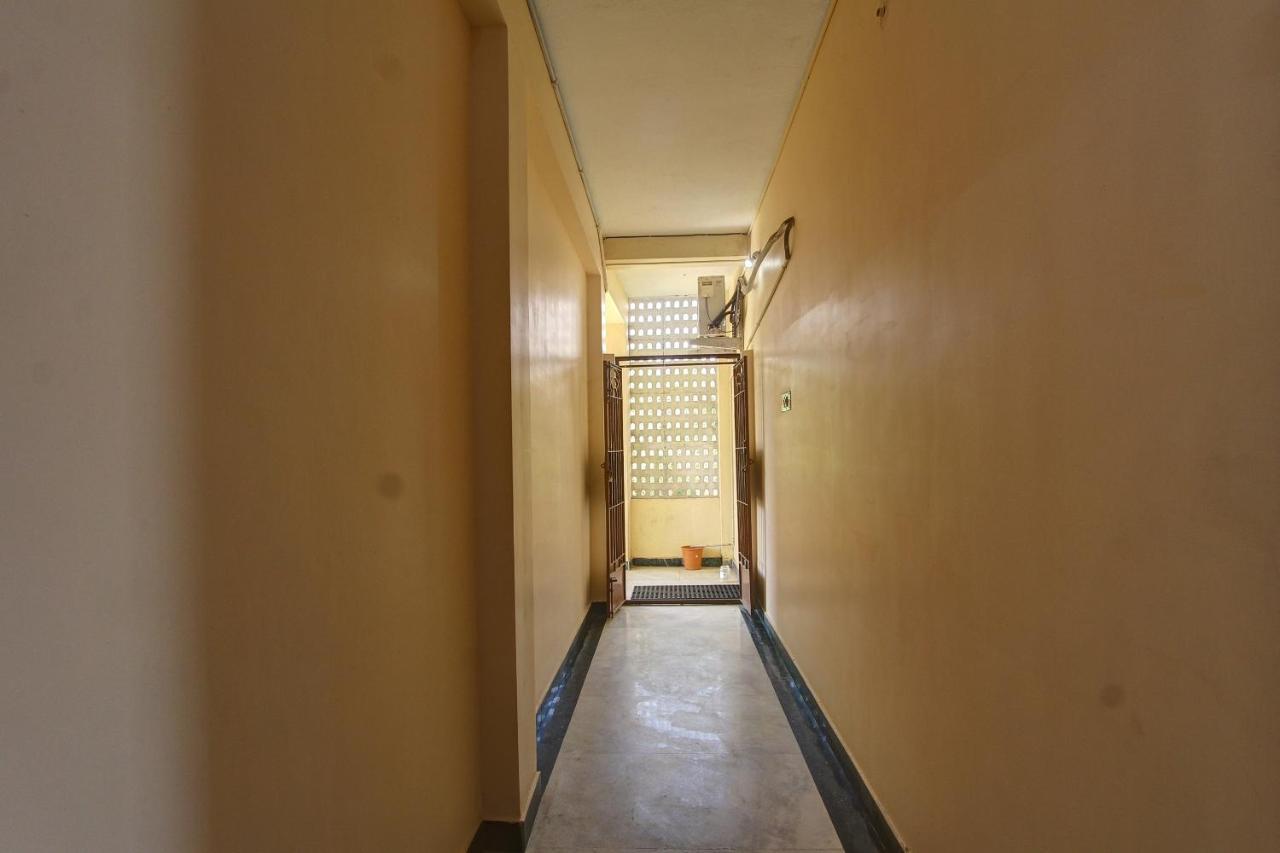 Hotel Vaccinated Staff - OYO 38664 Rt Residency Golden Rock Exterior foto