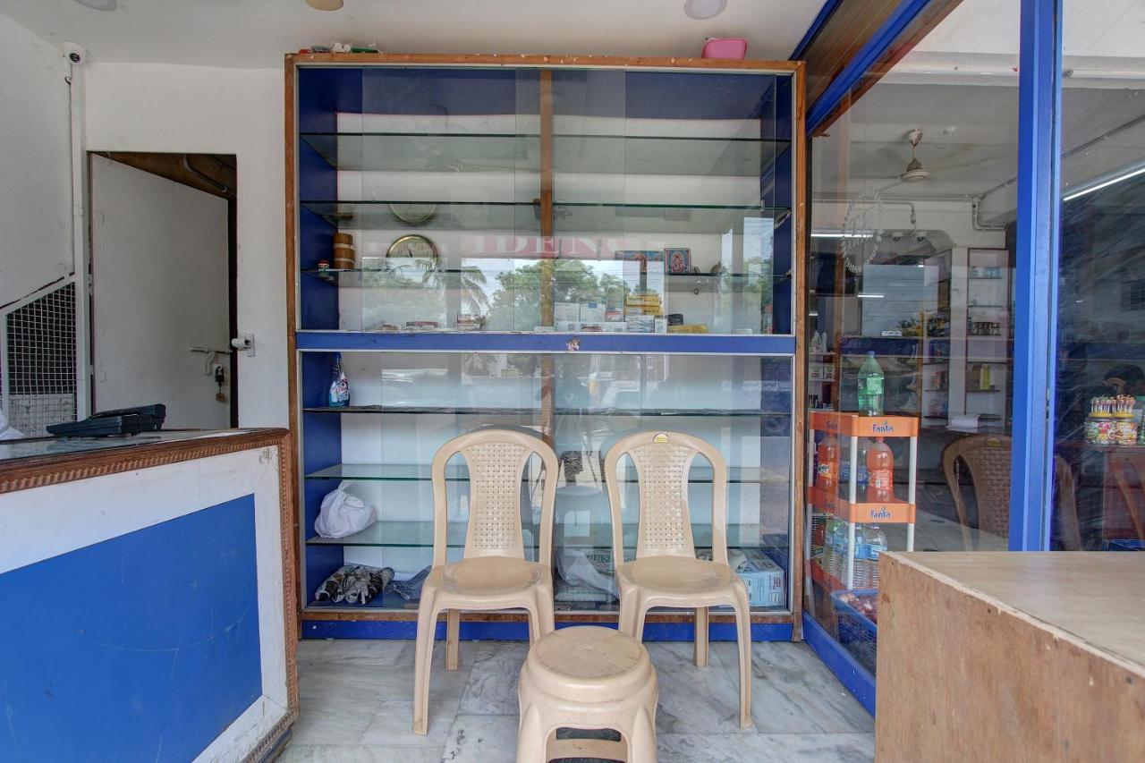 Hotel Vaccinated Staff - OYO 38664 Rt Residency Golden Rock Exterior foto